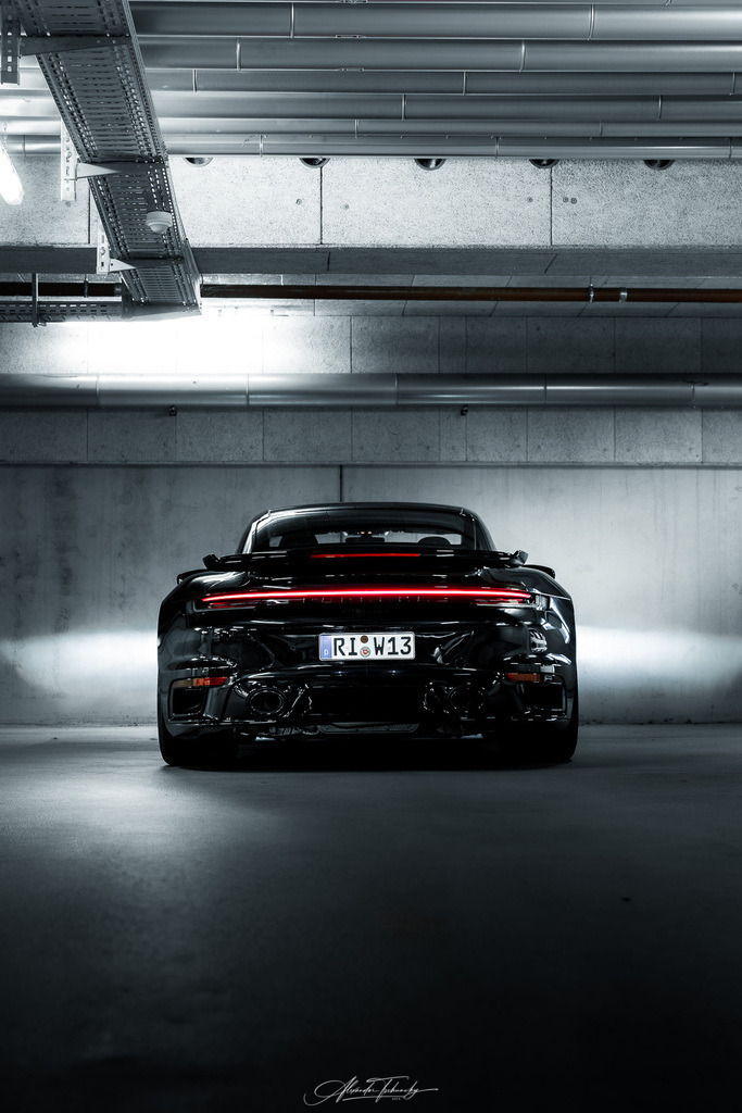 911 Turbo 992 | Entdecken Sie die faszinierende Welt von Alexander Tschuncky Arts: Kreative Fotografie, atemberaubende Automobilkunst und hochwertiger Bilderdruck. Lassen Sie sich inspirieren! - Realisiert mit Pictrs.com