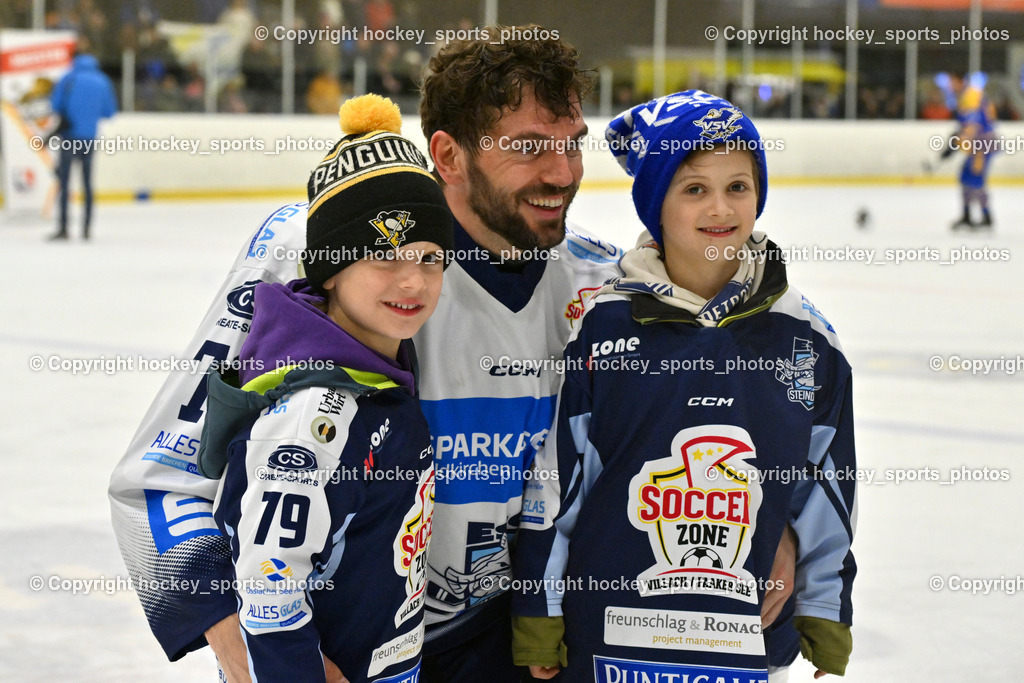 ESC Sparkasse Steindorf Meister 2025/26 | #79 Petrik Benjamin ESC Steindorf mit Kinder, ESC Sparkasse Steindorf Meister 2025/26, ESC Sparkasse Steindorf Meister 2025/26 am 08.03.2026 in Althofen (Stadthalle Althofen), Austria, (Photo by Bernd Stefan)