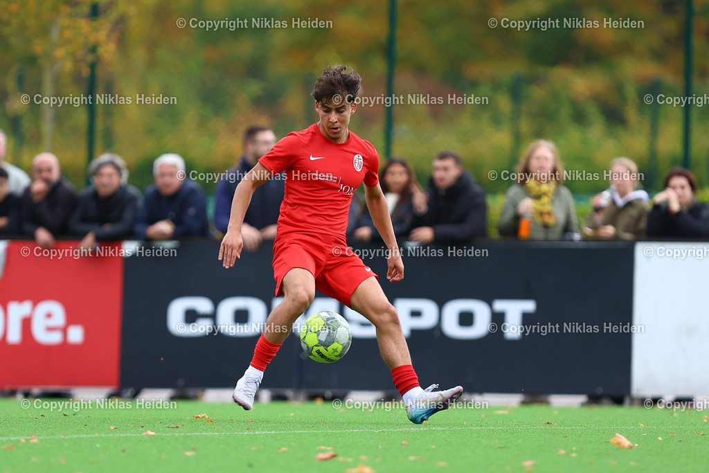 NH_EimsbüttelerTVU19_Altona93U19_RegionalligaNord_11102025 | #10 Zülfü Kahn Demirbag (Eimsbütteler TV U19)Fußball I Junioren I A-Junioren Regionalliga Nord I Saison 2025-2026  I 7. Spieltag I Eimsbütteler TV U19 - Altona 93 I 11.10.2025 I Sportzentrum Hoheluft