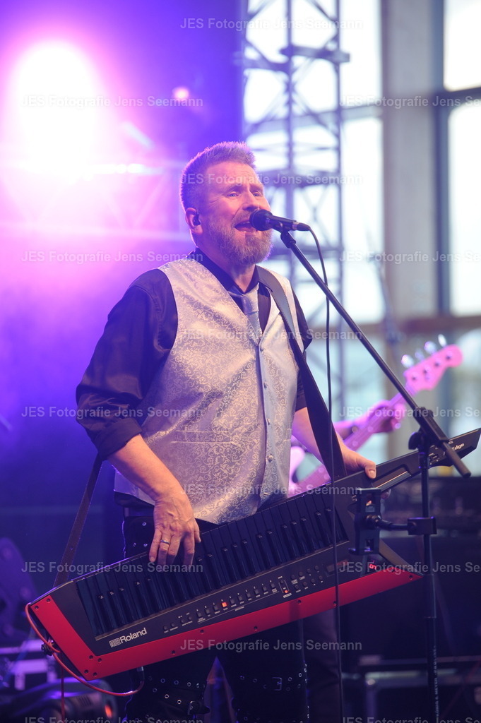 2026_0613_Neustadt Cup_Konzert0043 | Fotograf Jens Seemann aus Neustadt in Holstein. Ich fotografiere Ihre Hochzeit, Veranstaltungen, Sport. Firmen... - Realisiert mit Pictrs.com