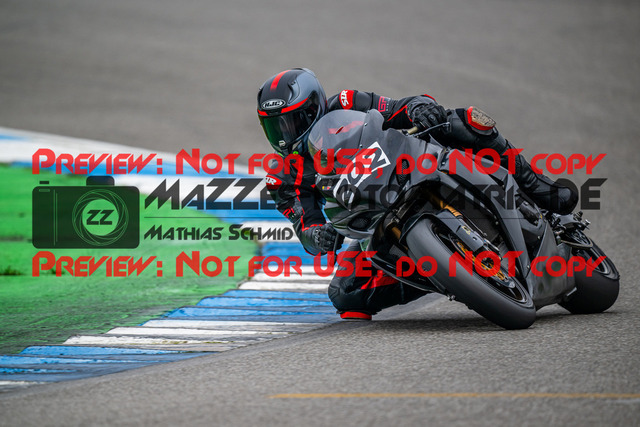 MaZZes_Fotomatrix_20240317_6007705_4235 | Fotograf Mathias Schmid
Sportfotograf,
Eventfotograf,
Hochzeitsfotograf,
Portraitfotograf