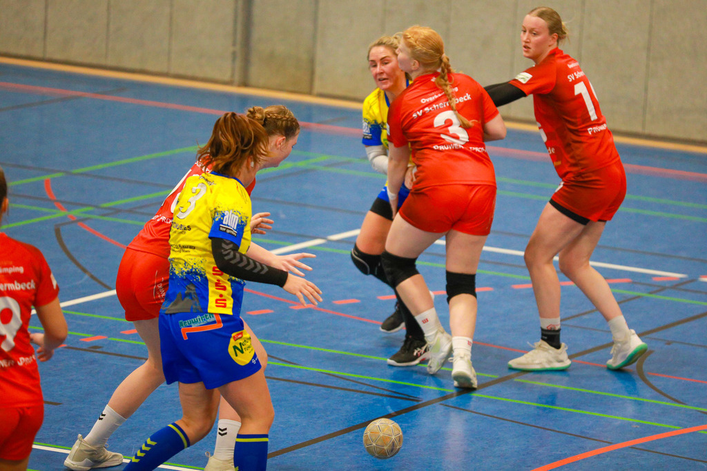 SvSchermbeck_SVN_061225_122 | Bildergalerie von Sport-Ereignissen aber auch von weiteren spannenden Dingen - nicht nur vom Niederrhein. In Anlehnung an den bekannten Spruch von Hanns Dieter Hüsch heißt das Motto: "Niederrhein ist überall".  - Realisiert mit Pictrs.com