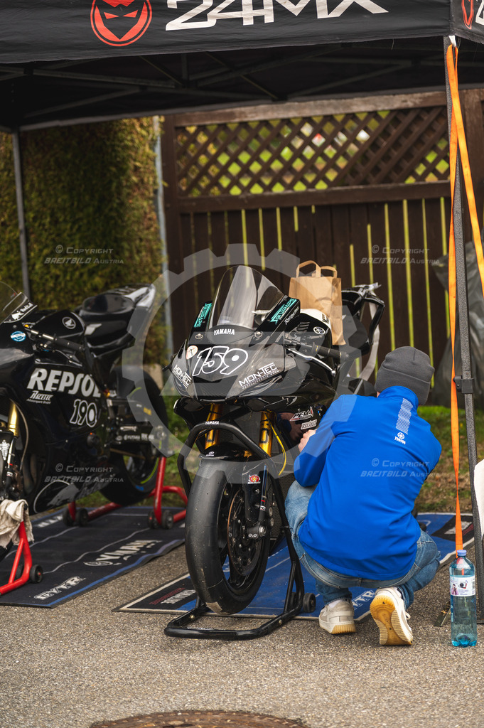 0182 - Bergrennen Landshaag2026 | BREITBILD Austria Webshop

Finde Fotos von: Breitbild, Breitbild Austria, Landshaag, Europeanbikers, KTM, BMW, Bergrennen, Bikeporn, Carporn, Bikes, Cars, Fotografie, Oberösterreich, Österreich, Berufsfotograf, Motorradteile Ganster, Julbach, Pannoniari - Realisiert mit Pictrs.com