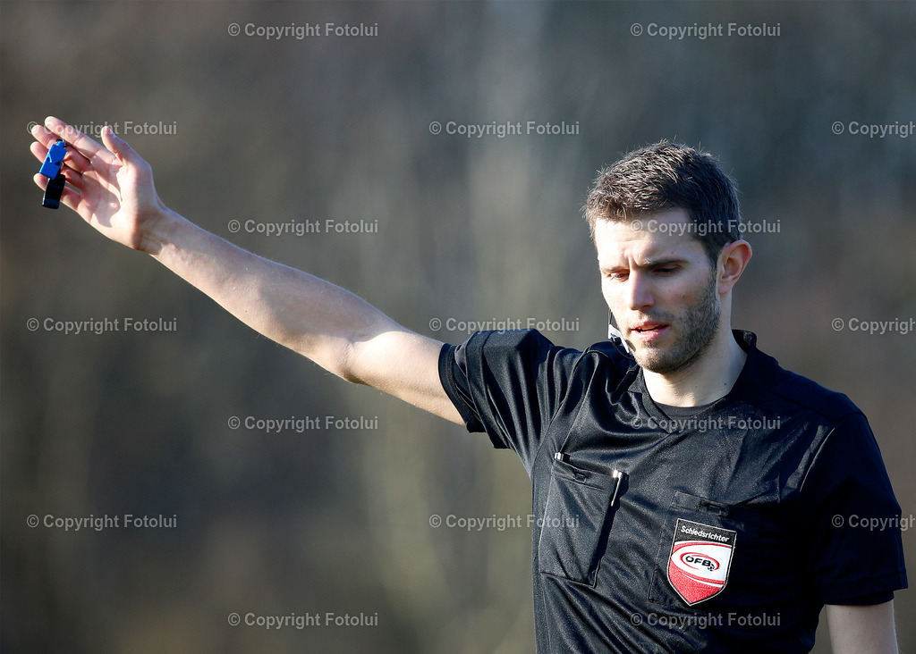 A_LUI_04032023_40 | SPORT,FUSSBALL LT1 OOE LIGA 2023 ASKOE OEDT-SC LUGSTEIN CABS FRIEDBURG 04.03.2023 
IM BILD: SCHIEDSRICHTER MARIO DIESENBERGER FOTO:FOTOLUI