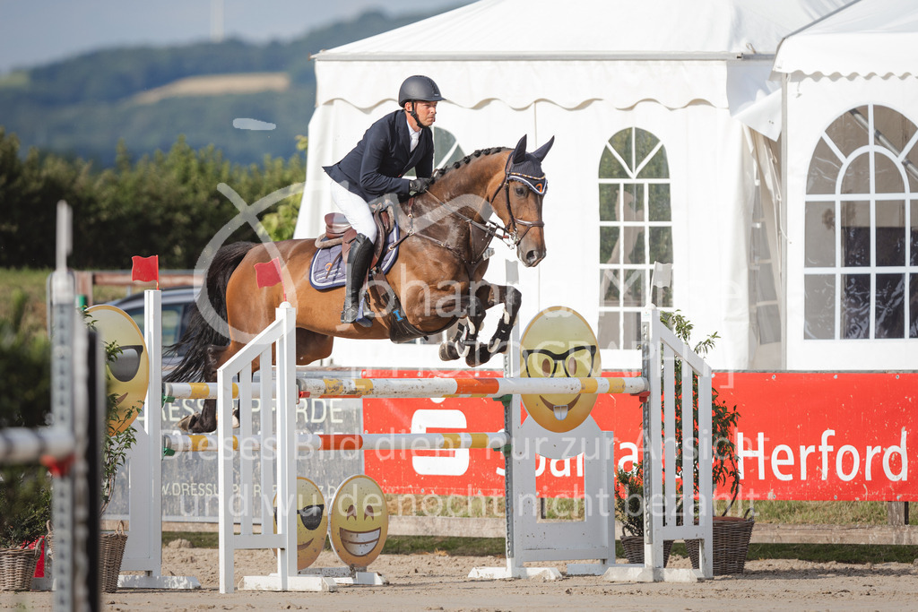 220610_PfSpTa_M1-Spr-305 | Lützower Pferdesporttage 
Springprüfung Kl. M*
10.06.2022