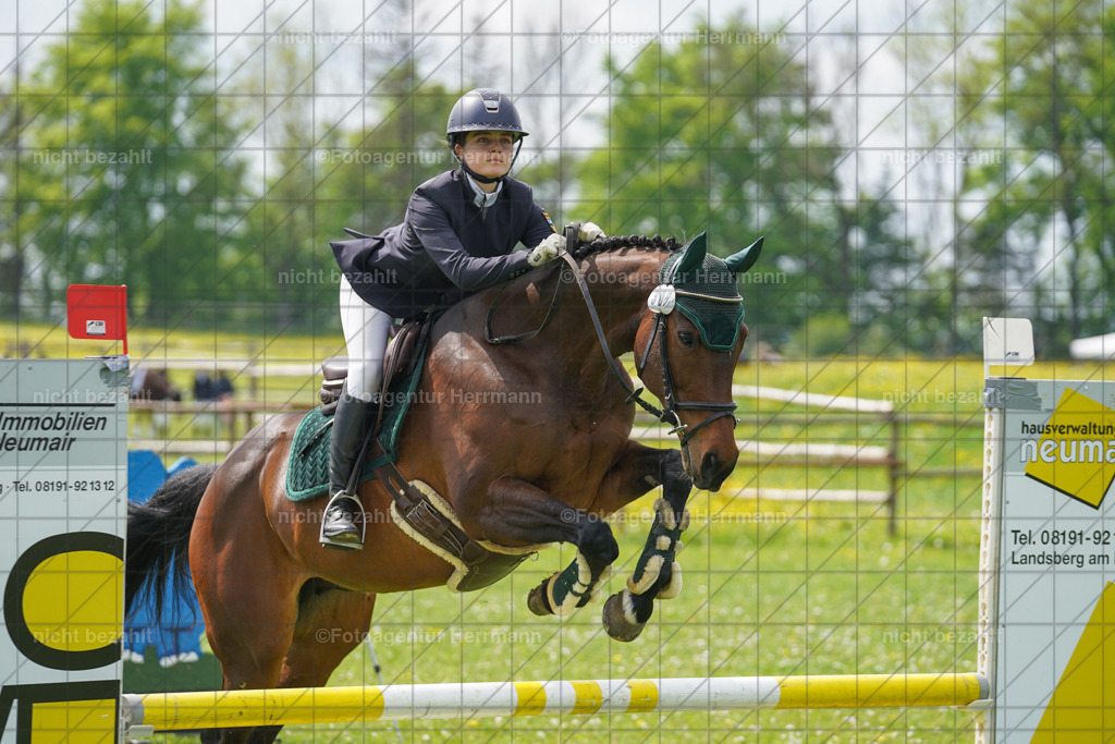 20240509-FAH02843 | Turnierbilder der Turnierfotografen Bayern, Pferdesport Fotografie, Reitsportbilder, Turnier Landberg am Lech, Turnierbilder bayern, Fotoagentur Herrmann