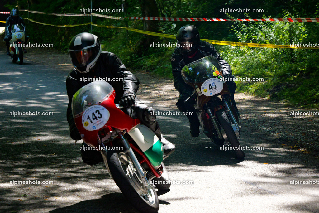 P1036665 | Erleben Sie atemberaubende, hochqualitative Fotos Ihrer Fahrt entlang der malerischen Alpenstraßen. Besuchen Sie alpineshots.com, um professionelle Aufnahmen Ihrer unvergesslichen Reise zu finden und zu kaufen - Realisiert mit Pictrs.com