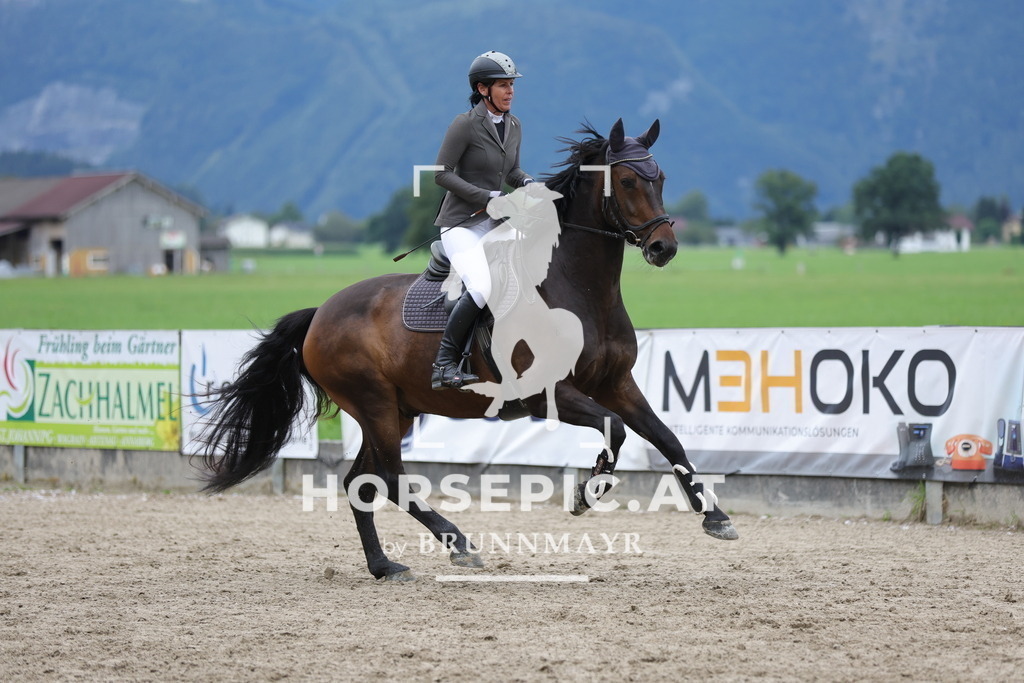 0P6A3176 | Willkommen bei Brunnmayr - Design & Fotografie – Ihrem Spezialisten für Reitturniere und Pferdeveranstaltungen in Oberösterreich, Salzburg und Bayern! Seit über 17 Jahren sind wir leidenschaftlich dabei.