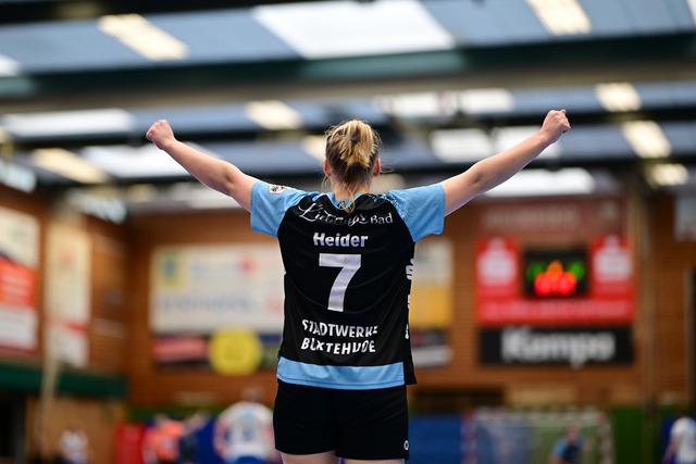 Handball I Frauen I Saison 2024-2025 I 1. HBF I 19. Spieltag I Buxtehuder SV - HSG Blomberg-Lippe I 25528 | Der Sportfotograf. - Realisiert mit Pictrs.com