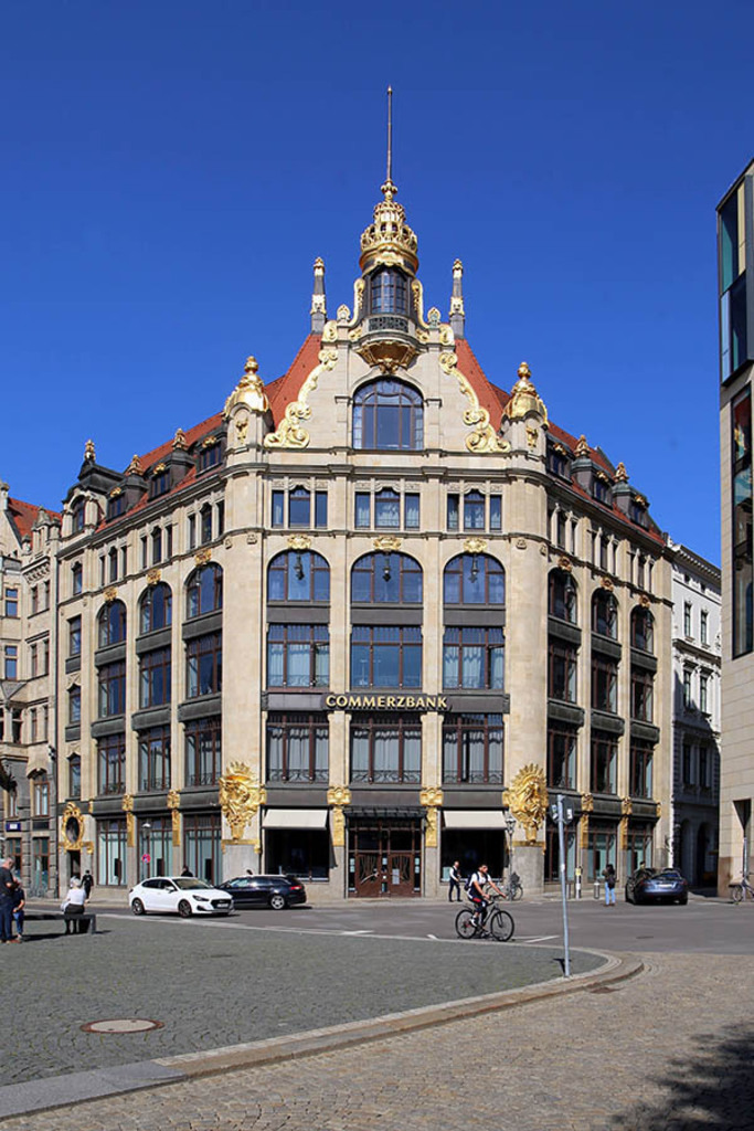 Foto: Leipzig - Kaufhaus Ebert | Das Team hinter BILDLEXIKON LEIPZIG bündelt historische wie aktuelle Informationen über die Stadt Leipzig in Text und Bild auf einer Plattform und stellt diese der interessierten Öffentlichkeit zur Verfügung.