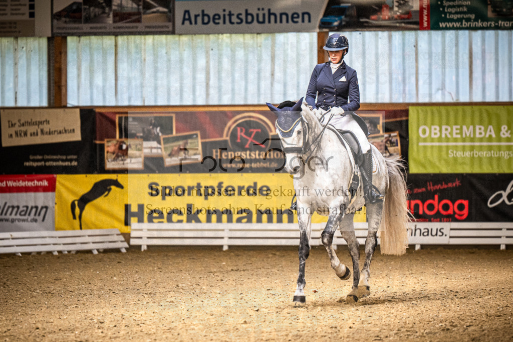 DOS_3325 | Entdecke hochwertige Reitturnierfotos von Foto Oger. Professionell, emotional und authentisch – jetzt Lieblingsmomente im Shop bestellen.Deutschlandweite Turnierfotografie. - Realisiert mit Pictrs.com