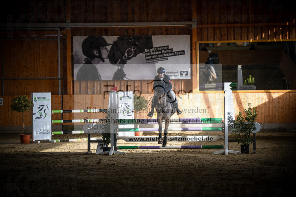 DOS_1000 | Entdecke hochwertige Reitturnierfotos von Foto Oger. Professionell, emotional und authentisch – jetzt Lieblingsmomente im Shop bestellen.Deutschlandweite Turnierfotografie. - Realisiert mit Pictrs.com