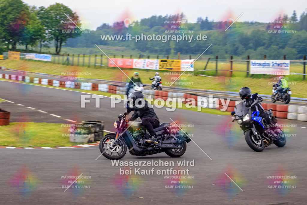 OBK-5678 | Hier findet Ihr Bilder von Touristenfahrten auf der Nürburgring Nordschleife oder von anderen Veranstaltungen die ich besucht habe. Viel Spass beim Durch Schauen 