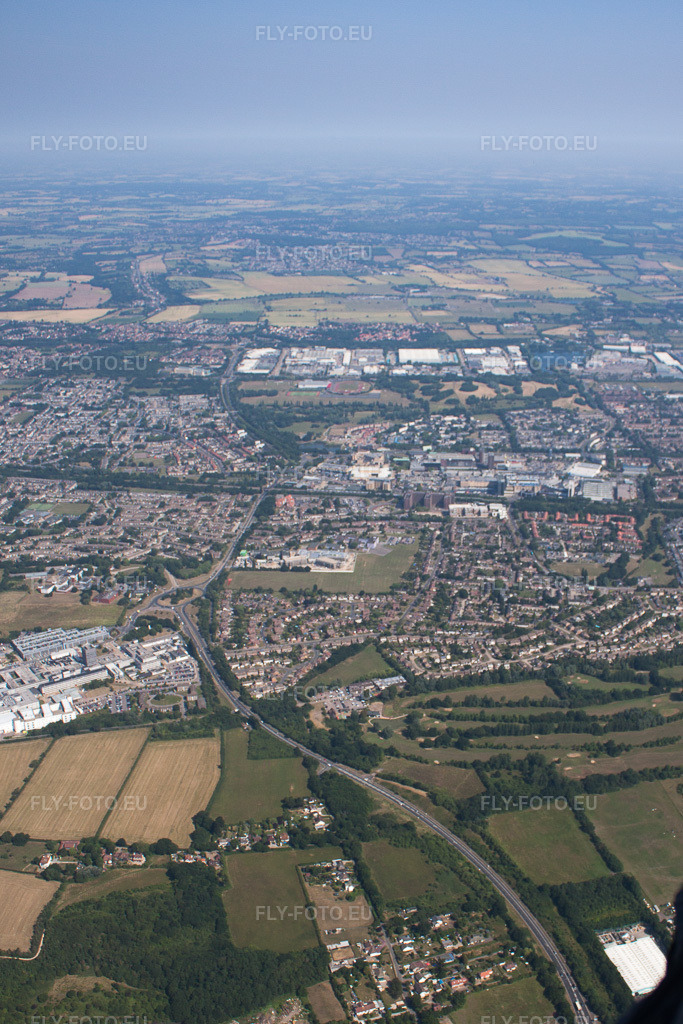 Vue aérienne: Vue de la ville à Fobbing dans le département Angleterre, Grande Bretagne. Photo: IMG_58657.jpg prise le 18/07/2013 par Werner Riehm/FLY-FOTO.euRésolution de l'original: 2438 x 3657 px