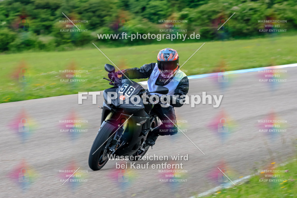 MotoTeam-3237 | Hier findet Ihr Bilder von Touristenfahrten auf der Nürburgring Nordschleife oder von anderen Veranstaltungen die ich besucht habe. Viel Spass beim Durch Schauen 