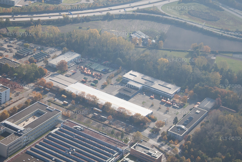 Luftbild: Ottostr im Ortsteil Durlach in Karlsruhe im Bundesland Baden-Württemberg in Deutschland. Foto: IMG_35098.jpg vom 31.10.2010 durch Werner Riehm/FLY-FOTO.de