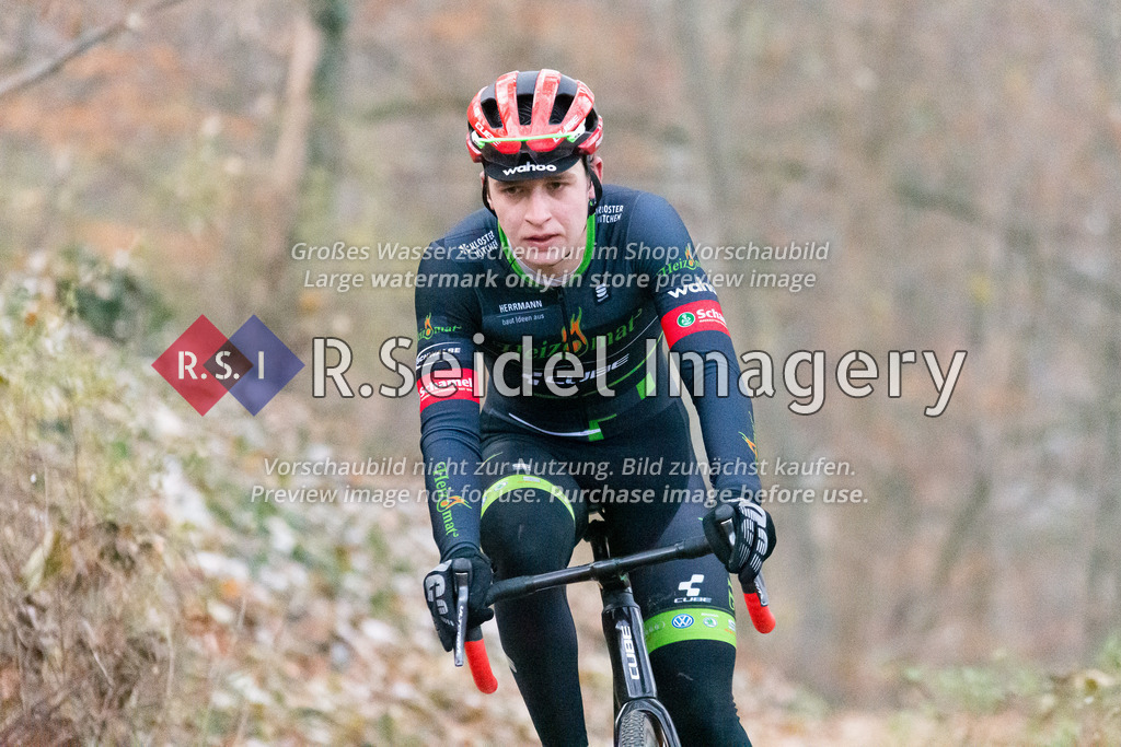 Radsport, 14. Lauf - Bikebeat Cyclo-Cross Bundesliga 2022/23 und 43. Harburger Weihnachtspreis im Stevens Cup 2022, Schwarzenbergplatz (Hamburg-Harburg), 18.12.2022 | Aus dem Rennen 6 / Männer Elite (Lizenzfahrer): 
Jasper Levi Pahlke (#13, Heizomat Radteam p/b Kloster Kitchen)