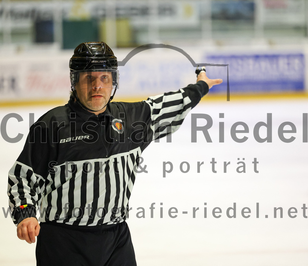 2022-12-09_148_TSV_Erding_gegen_EHC_Waldkraiburg | Erding, Deutschland, 09.12.2022:
Eishockey, Bayernliga 2022 / 2023, 19. Spieltag, TSV Erding gegen EHC Waldkraiburg, Endergebnis: 9:2

Foto: Christian Riedel / fotografie-riedel.net