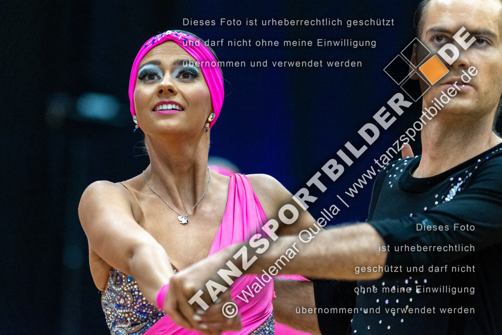 20230415-11924 | Hier finden Sie Tanz Bilder vom Latein und Standard Formationen tanzen. Sportbilder vom Tanzsport. Schöne Fotos und von Weltmeisterschaft, Europameisterschaft, Bundesliga, Regionalliga, Oberliga und Landesliga sowie von GOC Stuttgart, DanceComp, WM Bremen