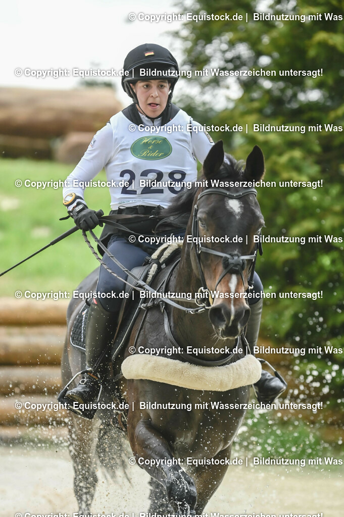 20230513_CCI2_Section2_Gelände_0448 | equistock