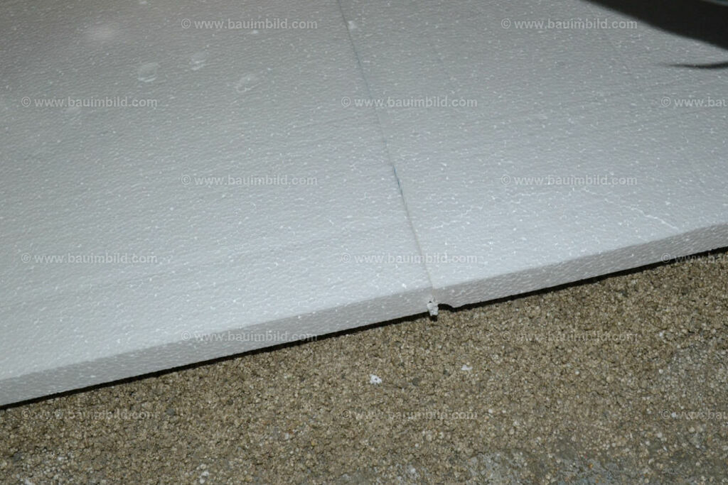 bib-lg19-fussbodenaufbau-0149 | Nach LV-Leistungsgruppen sortierte Detailfotos über den Bau eines Hauses. Alle Hausbau-Bilder direkt vom Urheber und Autor der Website Haus-Selber-Bauen.com