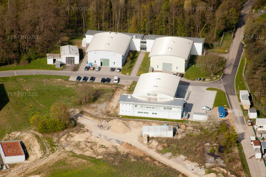 Luftbild: Pfinztal, Fraunhofer-Institut für Chemische Technologie (ICT) im Ortsteil Grötzingen in Karlsruhe im Bundesland Baden-Württemberg in Deutschland. Foto: IMG_26024.jpg vom 23.04.2010 durch Werner Riehm/FLY-FOTO.de