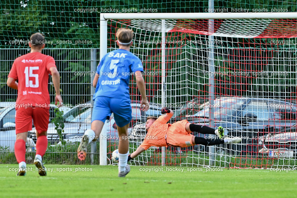 KAC 1909 vs. SAK | #22 Florian Magnes KAC 1909, Elfmeter SAK, KAC 1909 vs. SAK, KAC 1909 vs. SAK am 06.09.2024 in Klagenfurt (Sportplatz KAC), Austria, (Photo by Bernd Stefan)