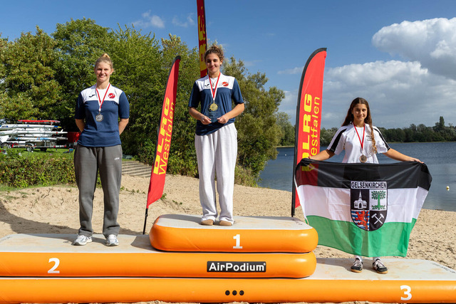 DLRG, Rettungssport, Beach- & Oceanevents, NRW-Landesmeisterschaften Freiwasser Rettungssport 2026 20.09.2026 | Kalkar-Wissel, Deutschland - September, 20: Impressionen der 7. NRW-Landesmeisterschaften Freiwasser Rettungssport 2026 im Naturbad Wisseler See (Foto: Benedikt Lang (DLRG)) - Realisiert mit Pictrs.com