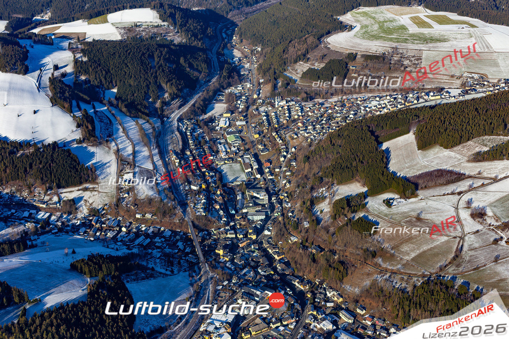 Das Luftbild der Stadt Ludwigsstadt wurde 2019 vom Flugzeug heraus erstellt (keine Drohne) Aufnahmehöhe ca.400 Meter- hohe Auflösung- beste Druck-Qualität garantiert!