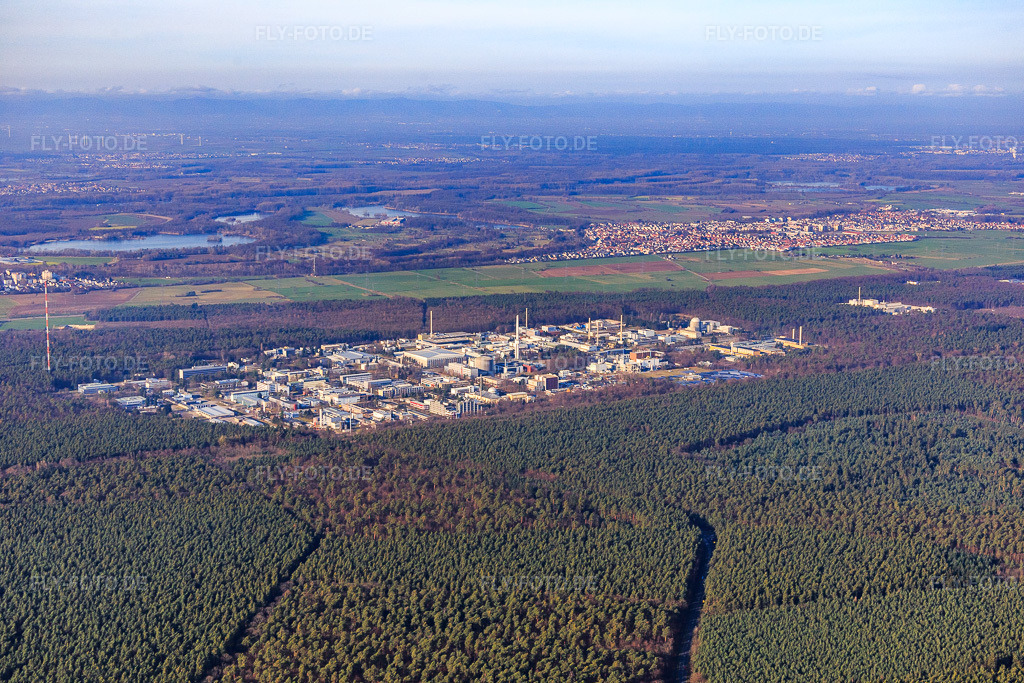 Luftbild: KIK Campus N im Ortsteil Leopoldshafen in Eggenstein-Leopoldshafen im Bundesland Baden-Württemberg in Deutschland. Foto: IMG_085310.jpg vom 19.12.2015 durch Werner Riehm/FLY-FOTO.de