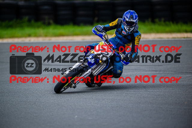 MaZZes_FotoMatrix_220903_5124 | S4