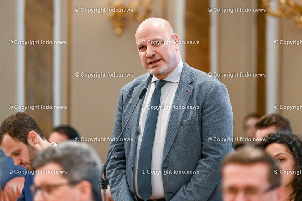 Landhaus Linz_ Promenade_ Landtagssitzung_ 20.04.2023-19 | 20.04.2023, Landhaus Linz AUT, Promenade, Landtagssitzung, im Bild Peter Binder (3.Landtagspraesident, SP)