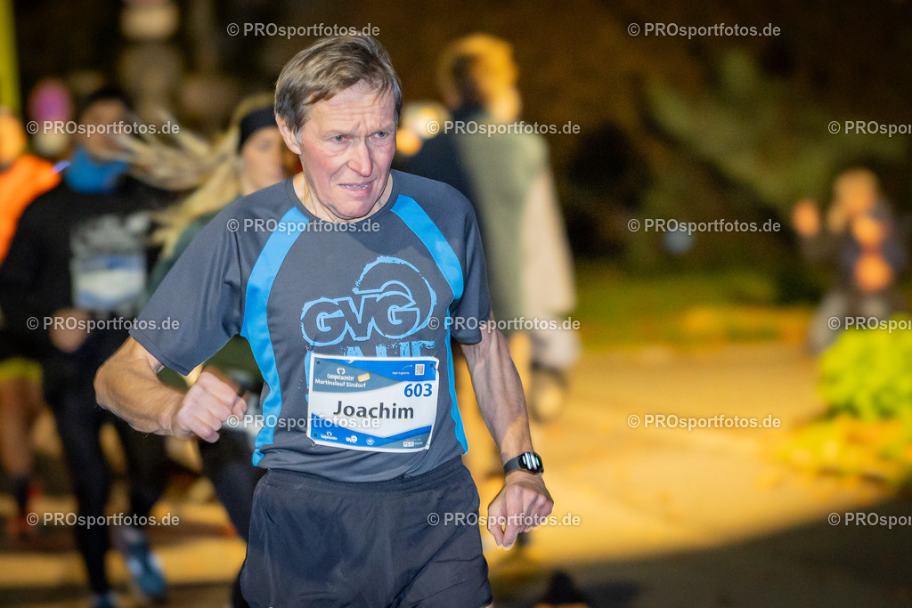Martinslauf Sindorf 2023 in Kerpen-Sindorf, 09.11.2023 | Impressionen vom Martinslauf Sindorf 2023 am 09.11.2023 in Kerpen-Sindorf (Nordrhein-Westfalen).