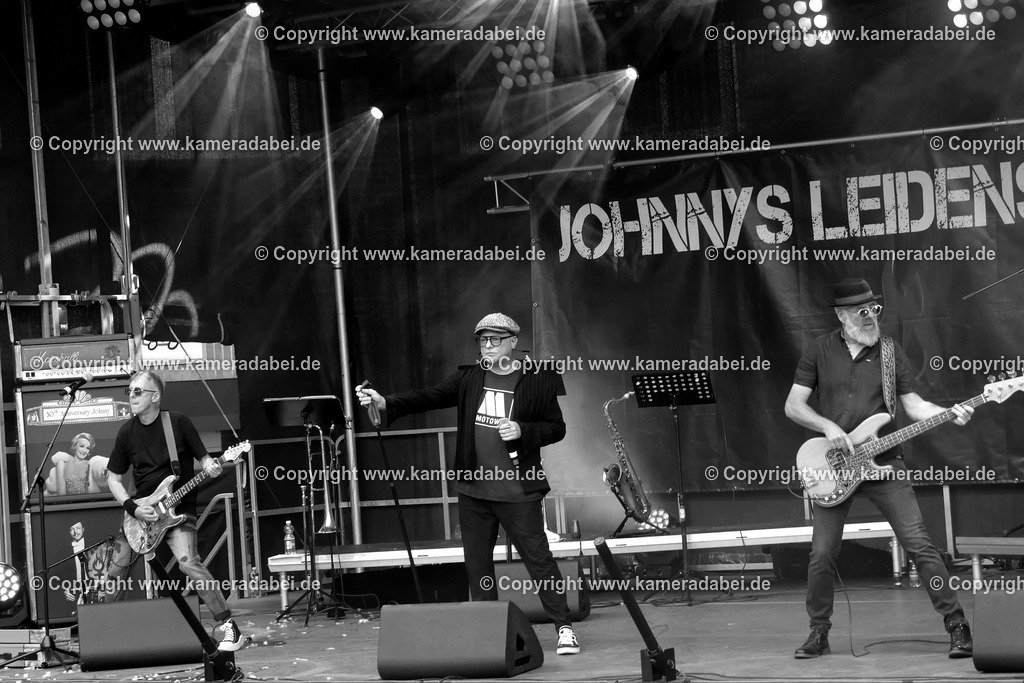 29.08.2025 Johnnys Leidenschaft bei den DIN Tagen 2025 | 29.08.2025 Johnnys Leidenschaft gibt auf der Altmarktbühne in Dinslaken bei den DIN Tagen 2025 ein Konzert. - Realisiert mit Pictrs.com