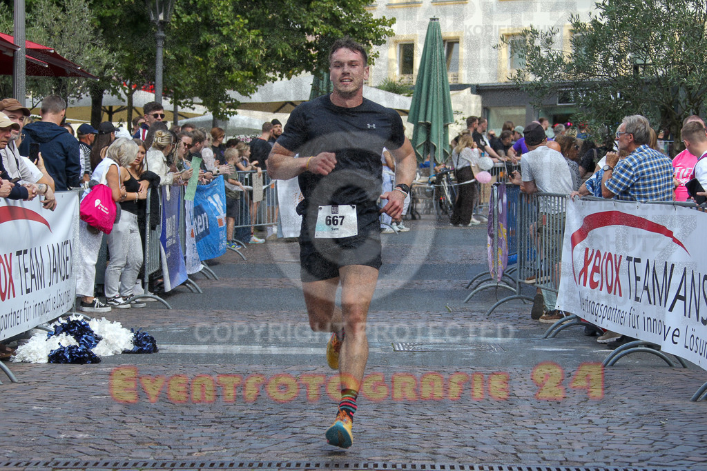 250824_1446_EV4_2199 | Sportfotografie im Rhein-Sieg Kreis, Köln, Bonn, NRW, Rheinland Pfalz, Hessen, etc. Unser Tätigkeitsfeld umfasst den Laufsport vom Volkslauf über den Marathon, Duathlon, Triathon bis zum Ultralauf wie Kölnpfad Ultra oder Schindertrail.
