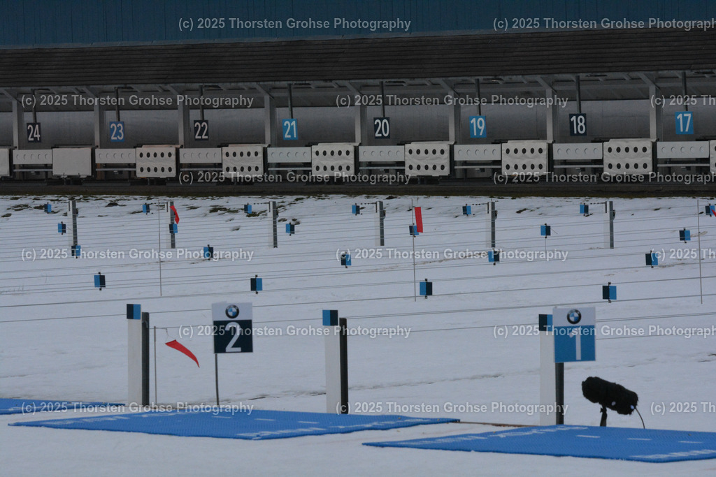 IBU WC Biathlon Oberhof 2018 | Der Schiessstand; IBU WC Biathlon Oberhof 2018, 10 km Verfolgung der Frauen am 06.01.2018 in der DKB Ski Arena in Oberhof, (Deutschland) - Realisiert mit Pictrs.com