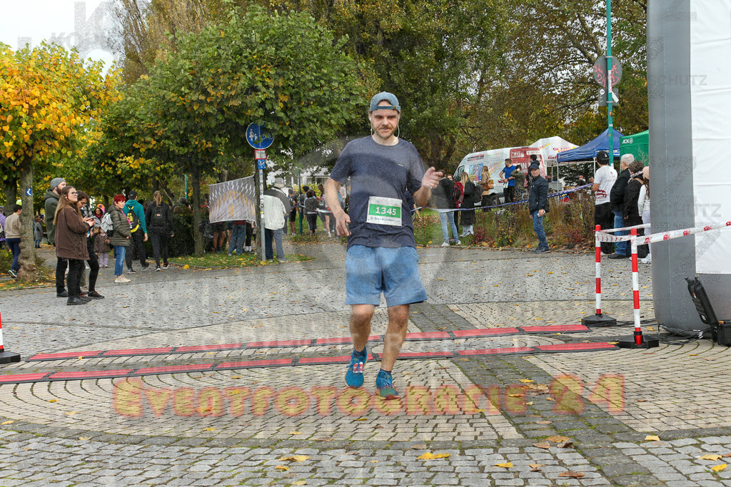 241020_1104_EX1_0898 | Sportfotografie im Rhein-Sieg Kreis, Köln, Bonn, NRW, Rheinland Pfalz, Hessen, etc. Unser Tätigkeitsfeld umfasst den Laufsport vom Volkslauf über den Marathon, Duathlon, Triathon bis zum Ultralauf wie Kölnpfad Ultra oder Schindertrail.