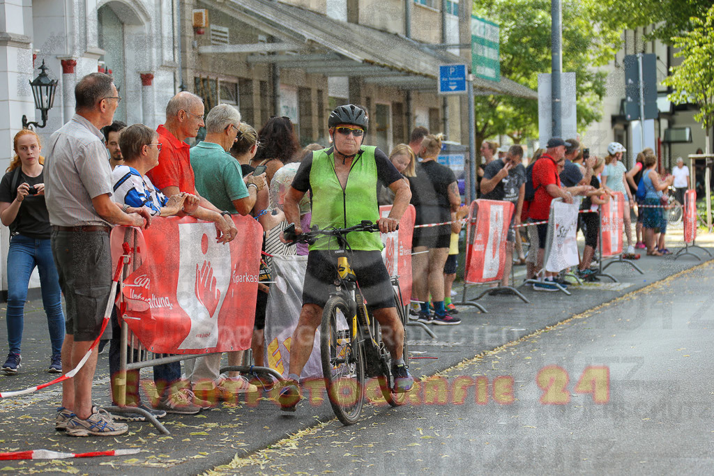 220625_1618_EX1_4607 | Sportfotografie im Rhein-Sieg Kreis, Köln, Bonn, NRW, Rheinland Pfalz, Hessen, etc. Unser Tätigkeitsfeld umfasst den Laufsport vom Volkslauf über den Marathon, Duathlon, Triathon bis zum Ultralauf wie Kölnpfad Ultra oder Schindertrail.
