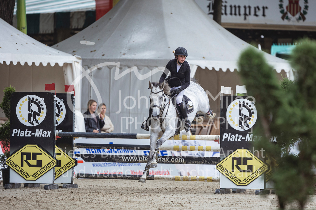 240913_OWLCh_AmateurS-328 | Deine schönsten Turniermomente als professionelle Fotos! Entdecke hochwertige Pferdesport-Fotografie im Online-Shop. Jetzt Fotos finden & bestellen!