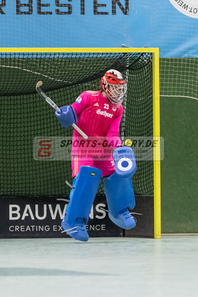 SFE_20221218_0073 | 1. Bundesliga Hockey Damen Rot-Weiss Köln - Crefelder HTCa am 18.12.2022 in Köln (KTHC Stadion Rot-Weiss Köln Tennis and Hockey Club), Photo: Stephan Fehrmann 2022 (Sports-Gallery),Lisa Höllriegl ( Torfrau Rot-Weiss Köln #23 )