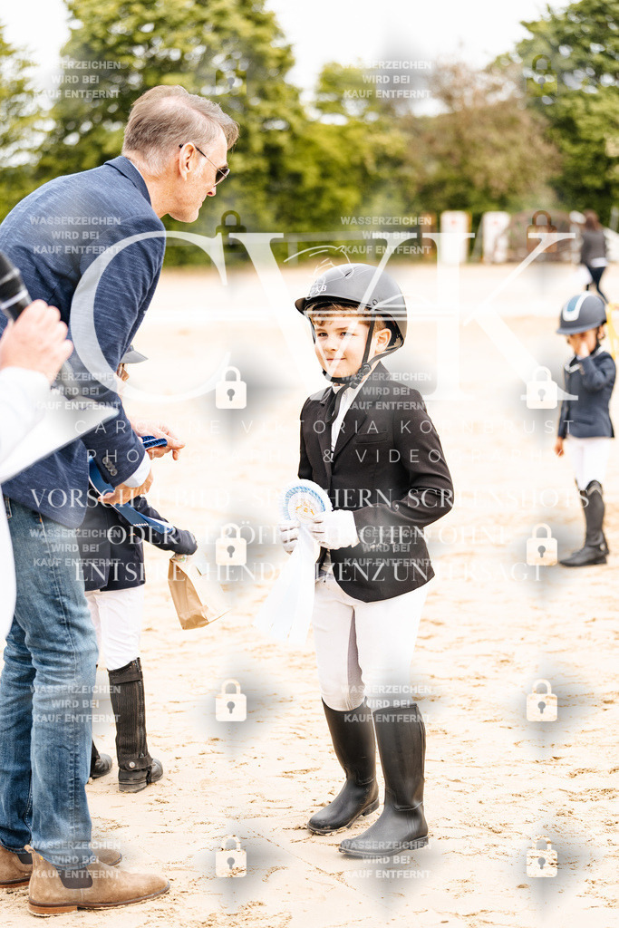 CK904173 | Turnierfotografie Pferdefotografie Trier Rheinland-Pfalz Pferdesport Reitsport Tierfotografie Sportfotografie Pferdevideo Pferdevideografie Equestrianvideography equestrianphotography  - Realisiert mit Pictrs.com