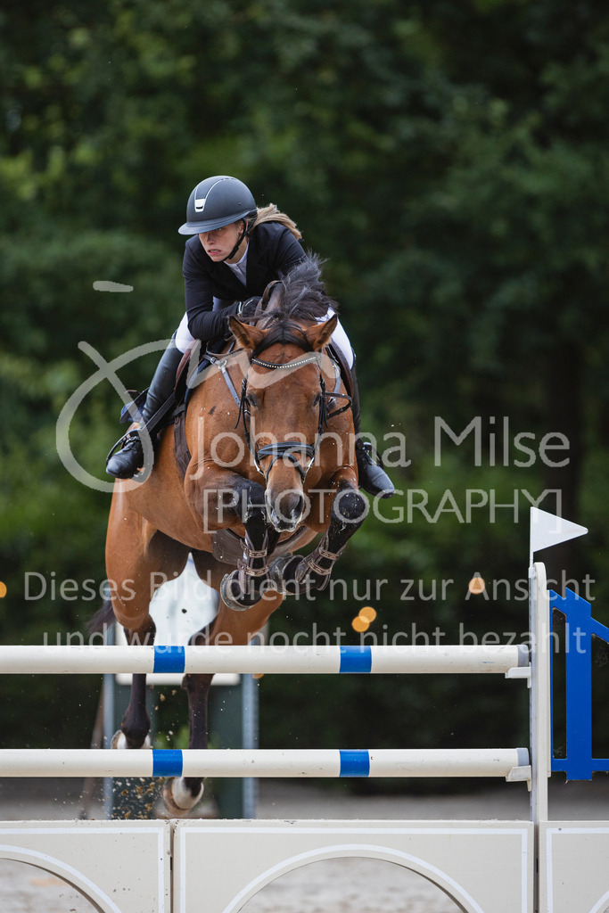 240614_Lemwerder_S1-Springen-567 | Deine schönsten Turniermomente als professionelle Fotos! Entdecke hochwertige Pferdesport-Fotografie im Online-Shop. Jetzt Fotos finden & bestellen!