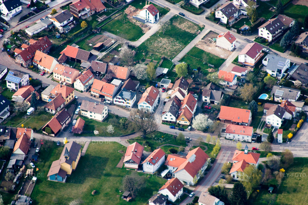 Luftbild: Schnitzelranch am Lindenbrunnen im Ortsteil Schluttenbach in Ettlingen im Bundesland Baden-Württemberg in Deutschland. Foto: IMG_17738.jpg vom 12.04.2009 durch Werner Riehm/FLY-FOTO.de