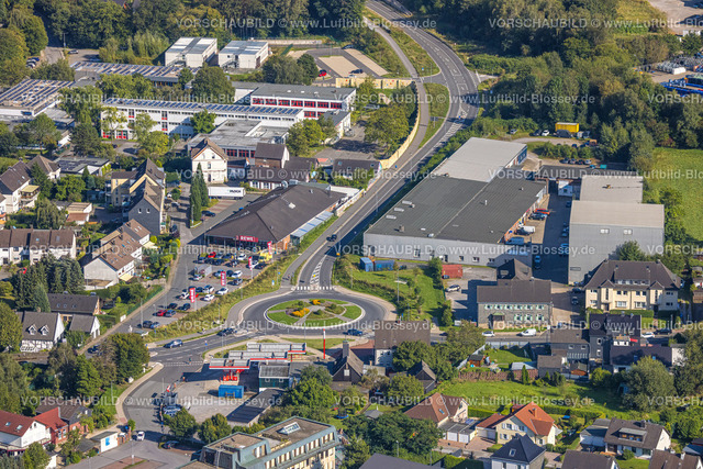 Sprockhoevel240810822 | Luftbild, Kreisverkehr Glückauf-Allee und Wuppertaler Straße mit bunter Bepflanzung, Niedersprockhövel, Sprockhövel, Ruhrgebiet, Nordrhein-Westfalen, Deutschland