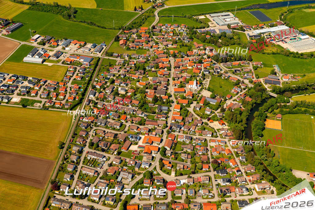 Das Luftbild zeigt : Ebenhofen Biessenhofen - Die Luftaufnahme wurde 2024 vom UL-Flugzeug aus erstellt ( keine Drohne ) - Hochauflösende Luftaufnahme - Für grossformatige Ausdrucke geeignet. Die Geschenkidee !Mit Lizenz und Bildrechte bestellbar