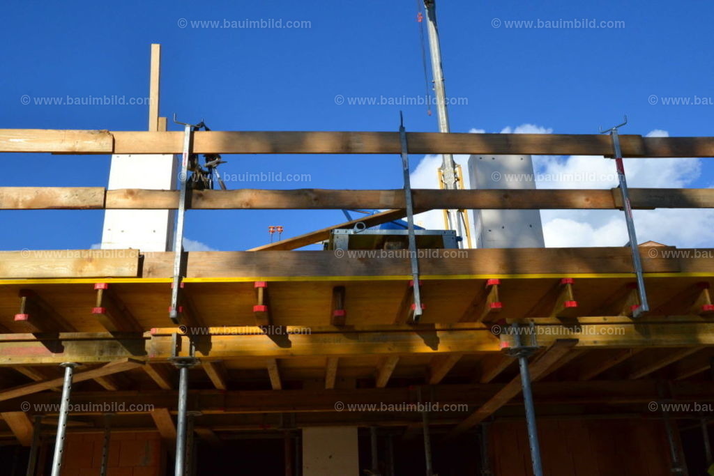 bib-lg04-betonarbeiten-0514 | Nach LV-Leistungsgruppen sortierte Detailfotos über den Bau eines Hauses. Alle Hausbau-Bilder direkt vom Urheber und Autor der Website Haus-Selber-Bauen.com