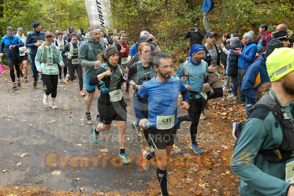 251026_1002_EX1_9659 | Sportfotografie im Rhein-Sieg Kreis, Köln, Bonn, NRW, Rheinland Pfalz, Hessen, etc. Unser Tätigkeitsfeld umfasst den Laufsport vom Volkslauf über den Marathon, Duathlon, Triathon bis zum Ultralauf wie Kölnpfad Ultra oder Schindertrail.