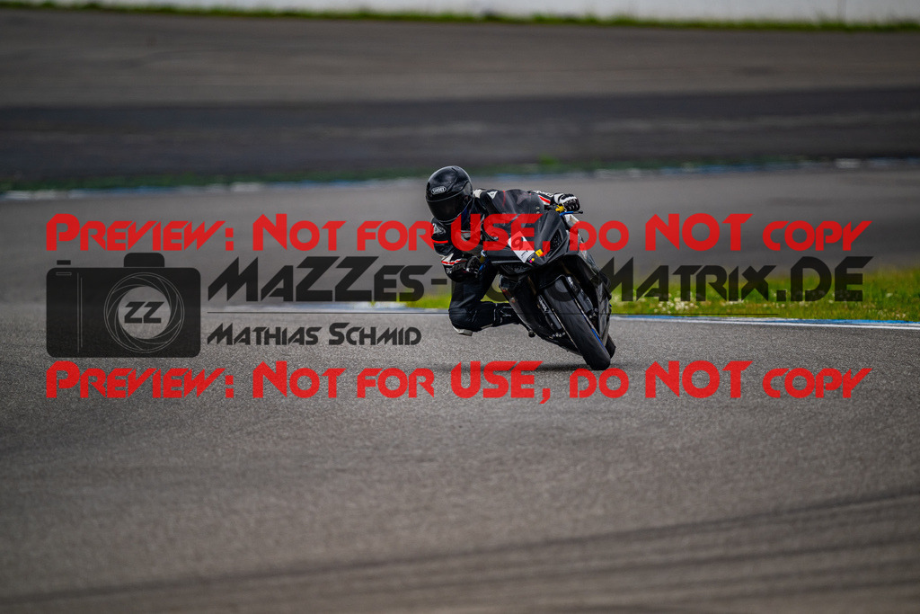 MaZZes_FotoMatrix_240701_6007705_7920 | GELB