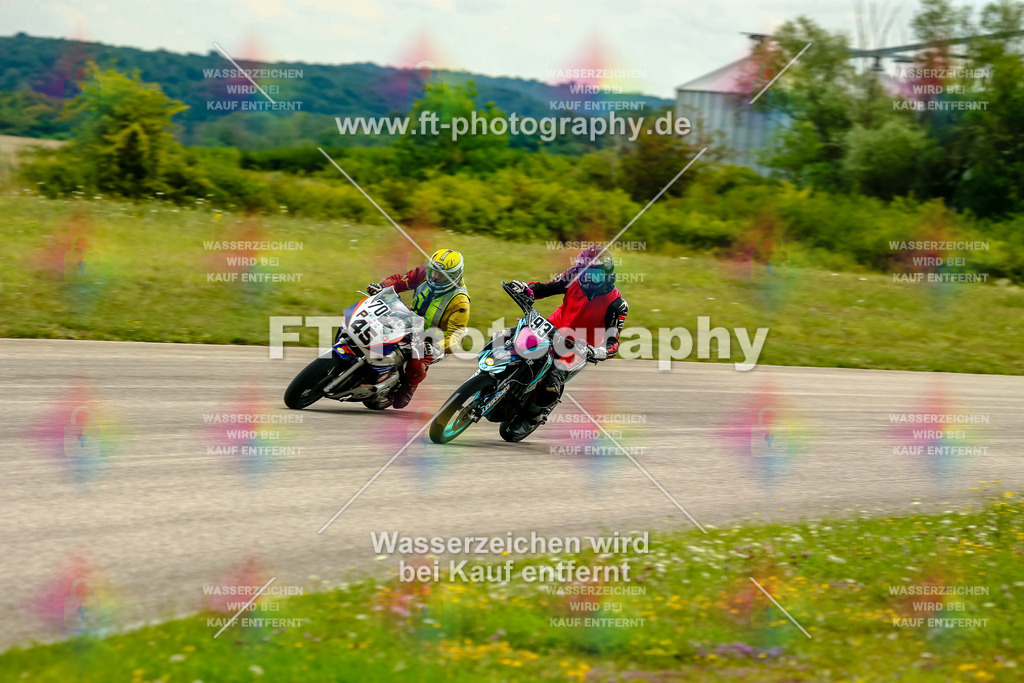 Chambley Juli-3276 | Hier findet Ihr Bilder von Touristenfahrten auf der Nürburgring Nordschleife oder von anderen Veranstaltungen die ich besucht habe. Viel Spass beim Durch Schauen 