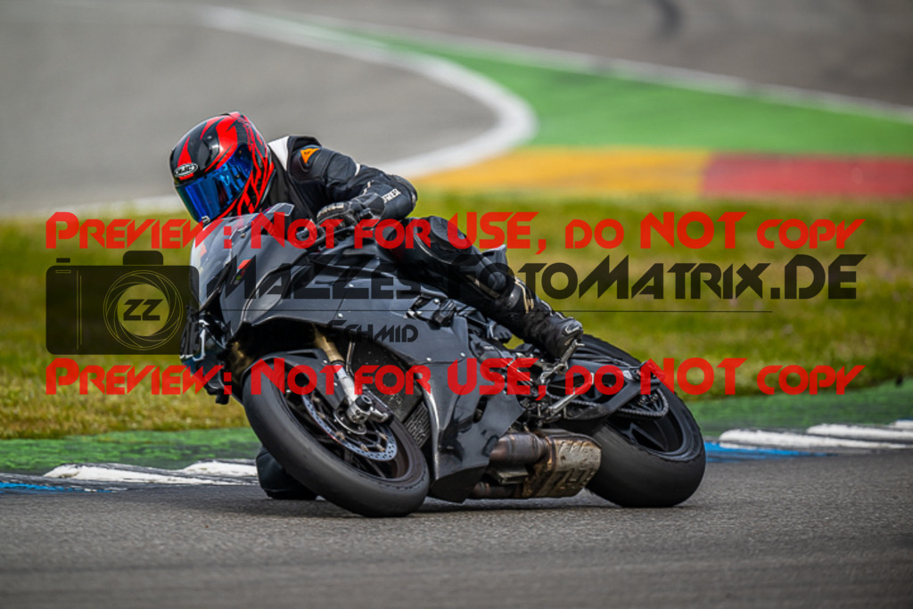 MaZZes_FotoMatrix_230410_2845 | ROT